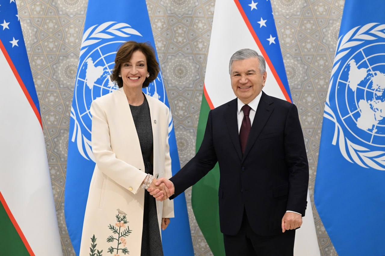 president-mirziyoyev-awards-unesco-director-general-audrey-azoulay-uzbekistans-order-of-friendship-in-samarkand