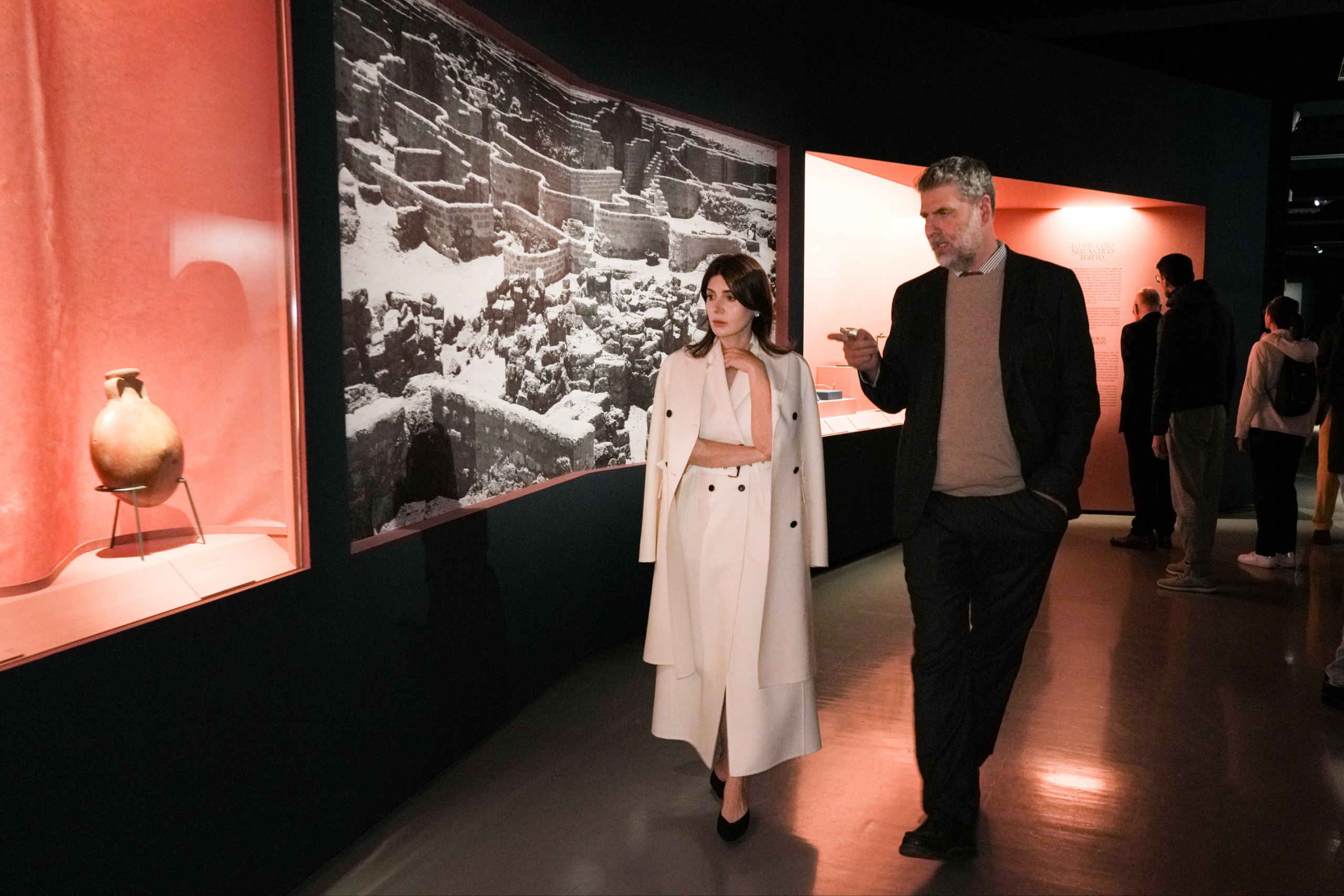 O‘zbekiston Madaniyat va san’atni rivojlantirish jamg‘armasi raisi Gayane Umerova Rimdagi Scuderie del Quirinale muzeyiga tashrif buyurib, qo‘shma ko‘rgazma loyihalarini muhokama qildi